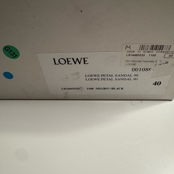 Loewe Petal Leather Sandal Size 40 Worn for
20 mins indoors - Picture 7 of 7